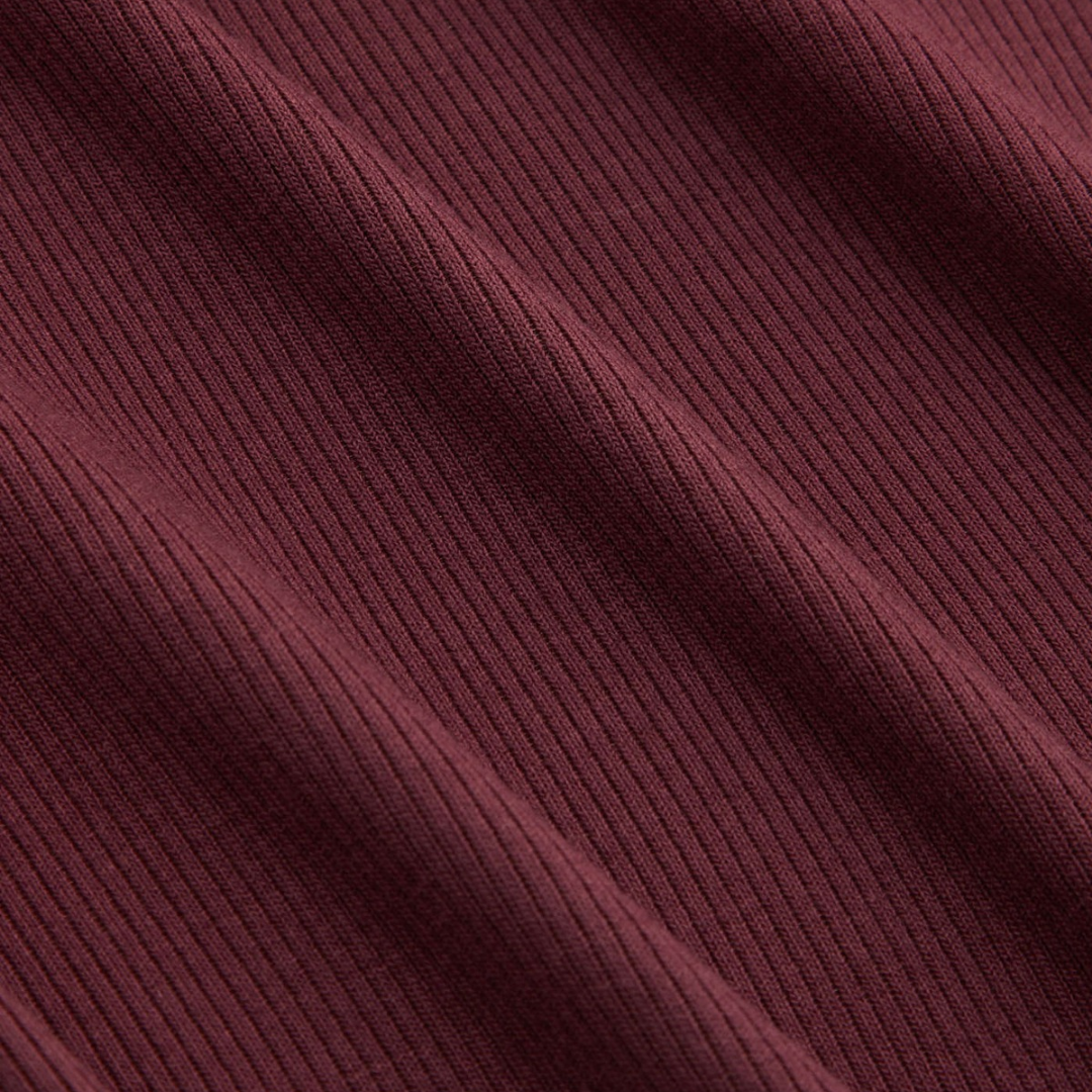 Midi-Kleid mit Hohem Kragen
