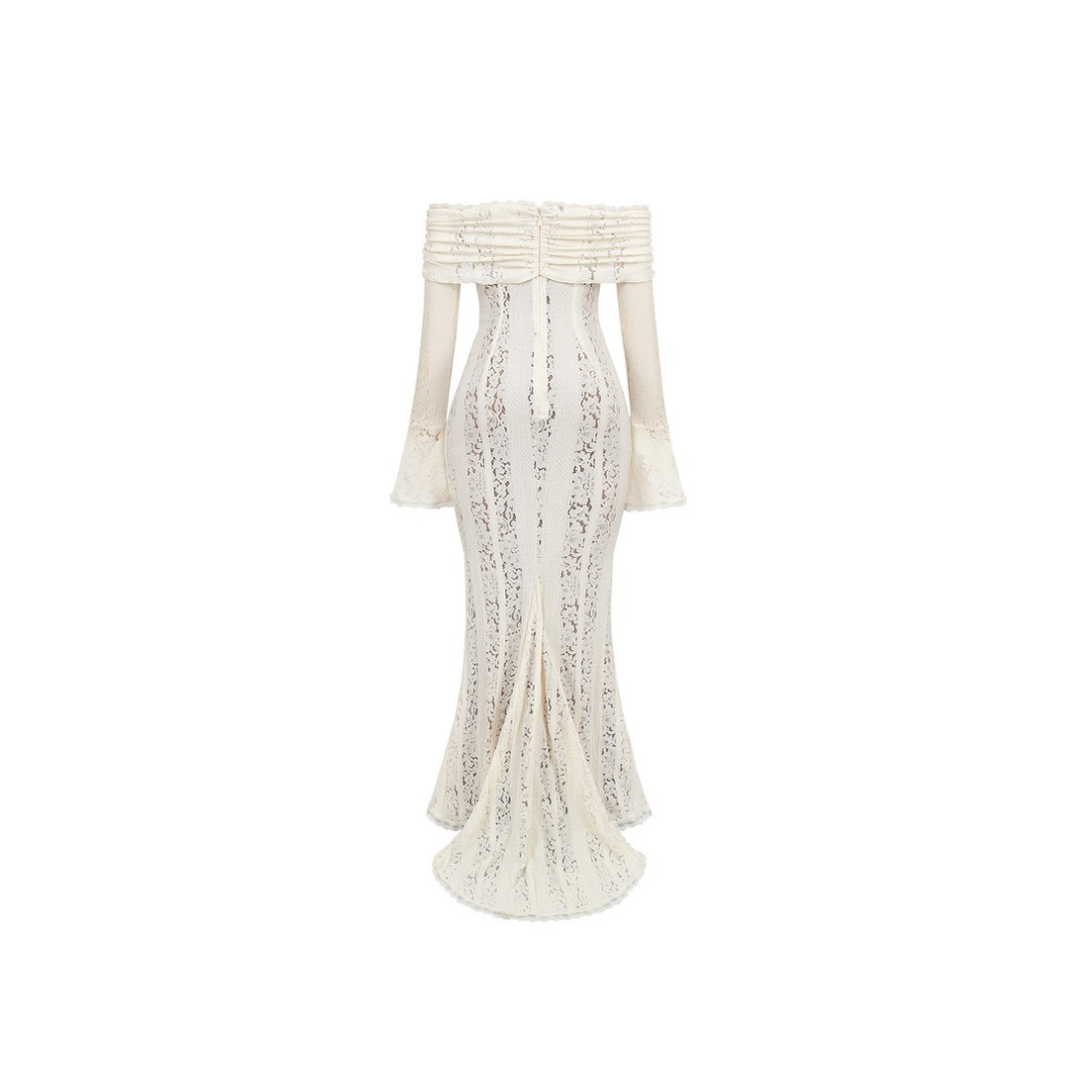 Lace Serenity“ – Schulterfreies Spitzenkleid