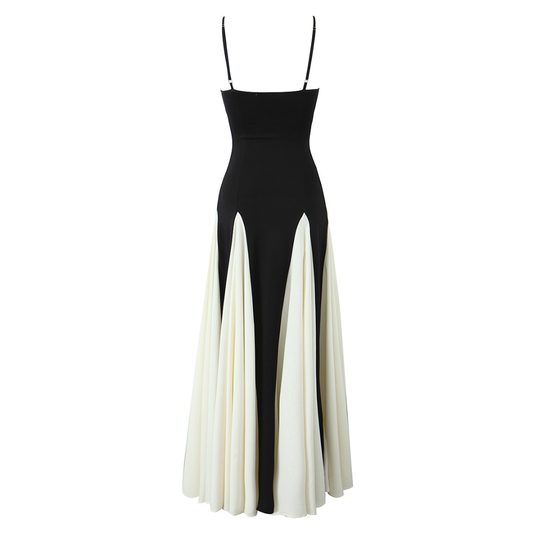 Weiss-Schwarz gestreiftes Kleid