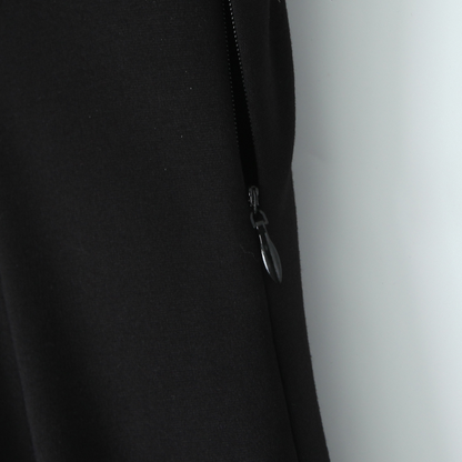 Weiss-Schwarz gestreiftes Kleid